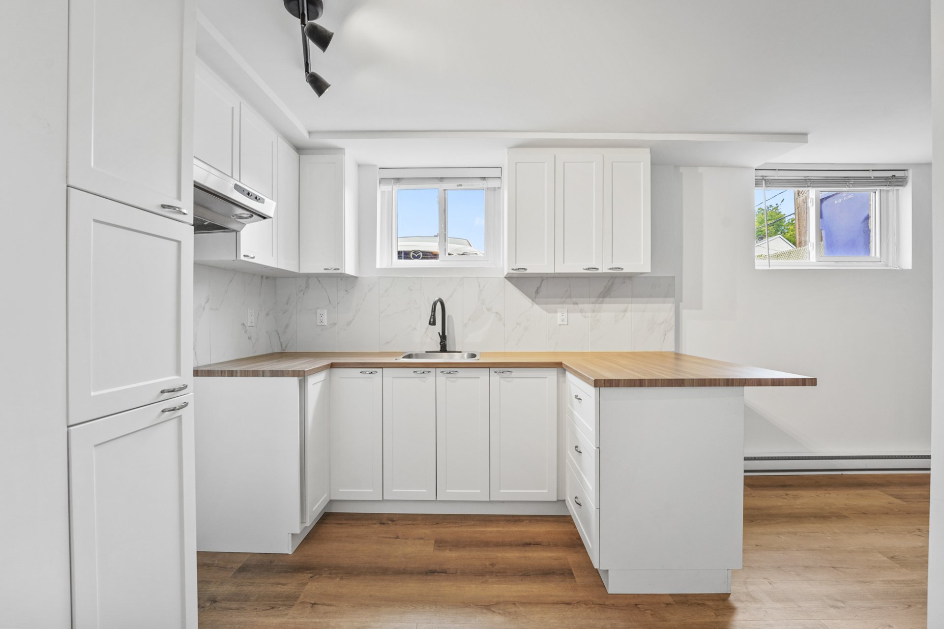 Cuisine — 4313–4319 Hauteville, Terrebonne